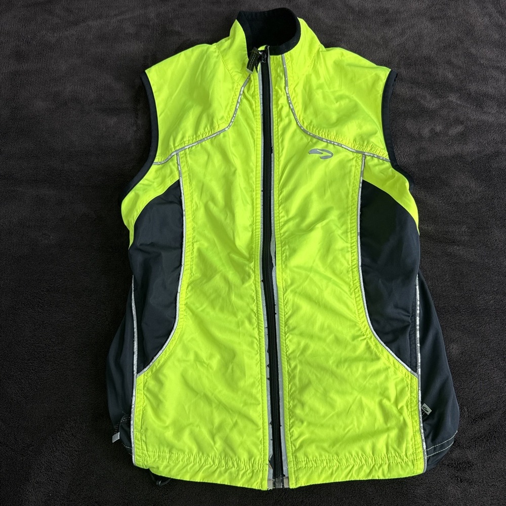 Brooks Shelter Technology Neon Nightlife Running Vest Size S (SEE PICTURE) #1633